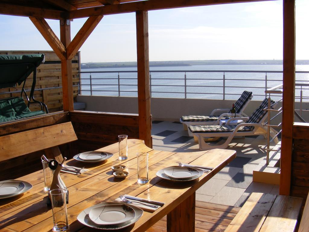 Elena'S Terrace Apartment Mamaia Bilik gambar